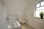 Badezimmer mit Badewanne - Reethaus 19a - Top-Hundeurlaub