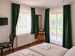 Schlafzimmer mit Doppelbett - Wohnung 2.3 - Waldesruh - Top-Hundeurlaub