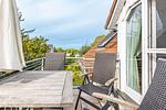 Terrasse mit Tisch und Stühlen - Strandoase - No. 3 - Top-Hundeurlaub