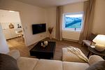 Wohnzimmer mit Zugang zur Küche und wunderschönem Blick - Finkenblick - Top-Hundeurlaub