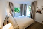 Schlafzimmer 2 - mit Verdunklungsvorhängen & Terrassenzugang - Finkenblick - Top-Hundeurlaub