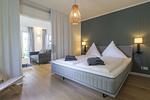 Schlafzimmer - Meerblau - zentral in Haffkrug, nur wenige Schritte zum Strand - Top-Hundeurlaub