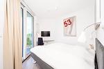 Schlafzimmer mit Doppelbett - Wohnung 02 - Top-Hundeurlaub