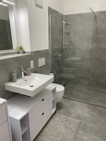 Badezimmer - Jean de Montreuil Suite - Top-Hundeurlaub