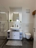 Badezimmer - Schloss Espasingen am Bodensee | Ferienwohnung Murillo Suite 18 - Top-Hundeurlaub