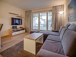 Wohnzimmer - Komfortplus Ferienwohnung mit 1 Schlafzimmer und Balkon im Obergeschoss (254) - Top-Hundeurlaub