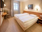 Schlafzimmer - Komfortplus Ferienwohnung mit 1 Schlafzimmer und Balkon im Obergeschoss (254) - Top-Hundeurlaub