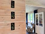 Liebevolle Wanddekoration im gemütlichen Ferienhaus Skogsdrömmen in Småland - Skogsdrömmen - Top-Hundeurlaub