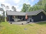 Strandhaus Nr. 10 - Traumurlaub am Großen Plöner See – Seeblick, Sauna & Whirlwanne, Kaminofen, für max. 8 Pers. - Top-Hundeurlaub