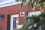 Fassade / Eingang - Ferienhaus Pelikanstr. 44a - Top-Hundeurlaub