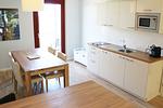 Küche / Küchenzeile - Haus Fore - Appartement Albatros - Top-Hundeurlaub