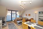 Wohnbereich mit Zugang zum Balkon - Wohnung 03-7 - Top-Hundeurlaub