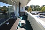 Terrasse mit Tisch und Stühlen - Panoramic B1-9 - Sierksdorf - Top-Hundeurlaub