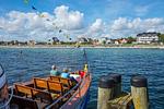 Strandblick mit Wasser und Boot - Nautica App A6, Strandallee 65 Haffkrug - Top-Hundeurlaub
