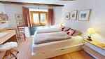 Schlafzimmer - Chesa Engiadina - Top-Hundeurlaub