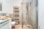 Badezimmer mit Dusche - Wohnung 05 - Top-Hundeurlaub