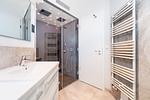 Badezimmer mit Waschbecken - Wohnung 03 - Top-Hundeurlaub