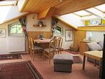Landhaus Salzburg Appartement A4: Helles Dachappartement, 40m² mit Aussicht auf den Hochkönig (Wohn-Schlafzimmer, Schlafzimmer, Bad, Küche) - Top-Hundeurlaub